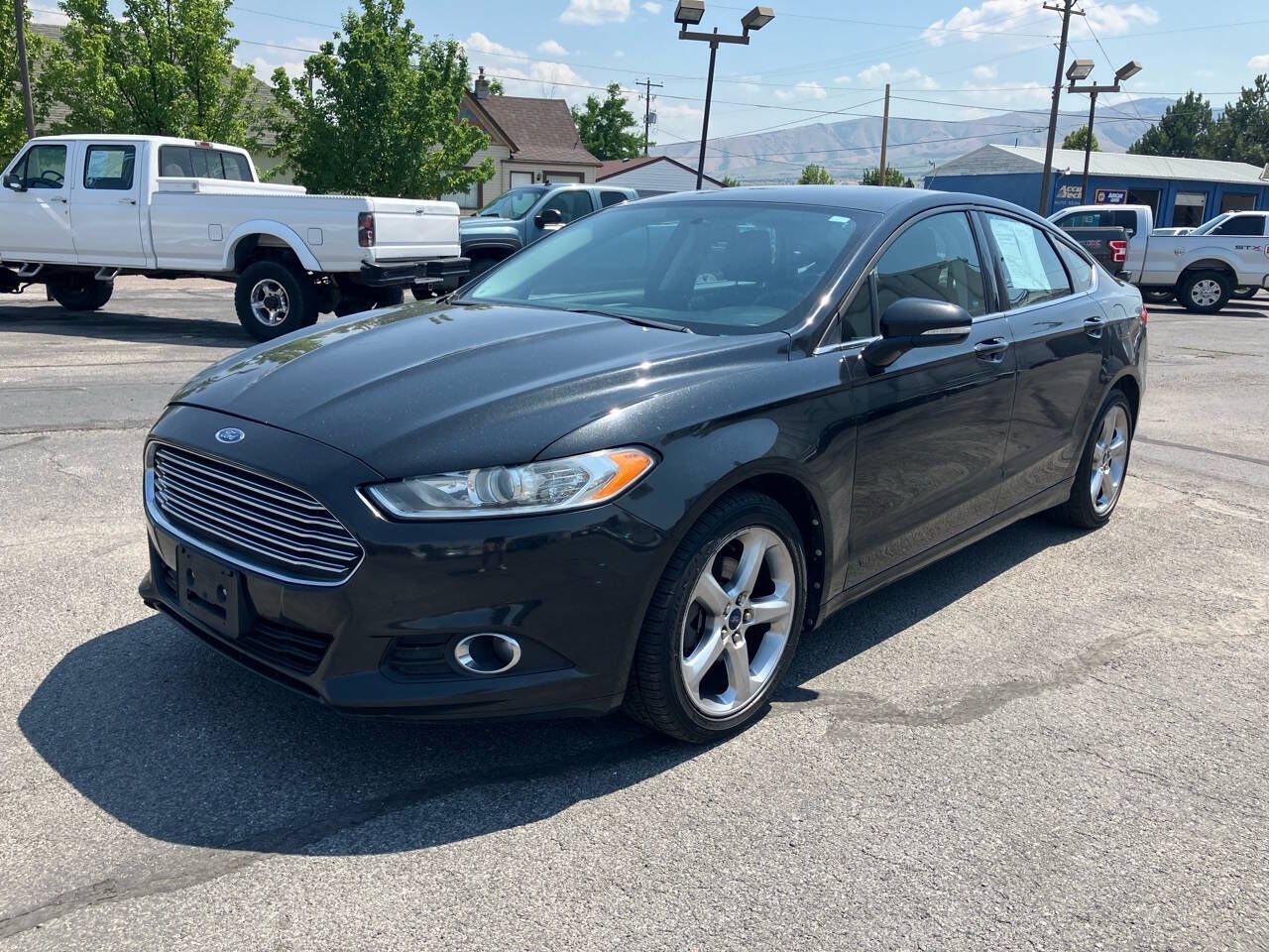 2013 - Ford - Fusion - $7,995