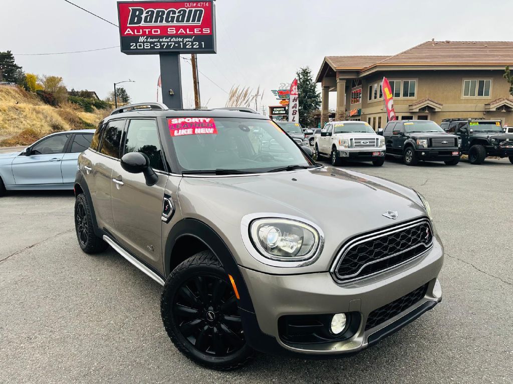 2017 - MINI - COUNTRYMAN - $15,995