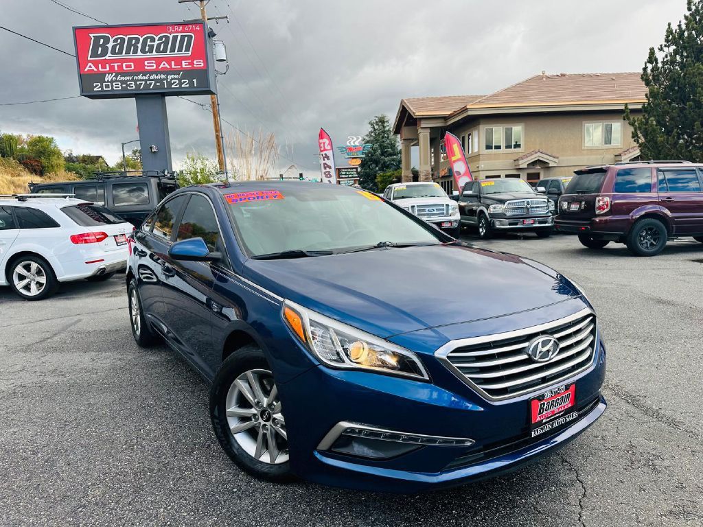 2015 - HYUNDAI - SONATA - $9,995