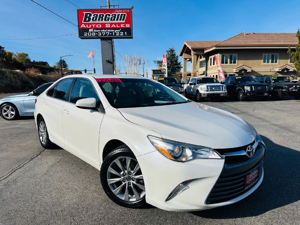 2015 - TOYOTA - CAMRY - $13,995