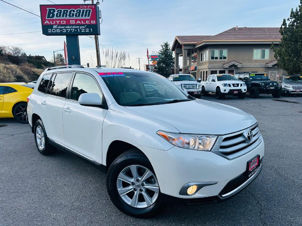 2012 - TOYOTA - HIGHLANDER - $13,995