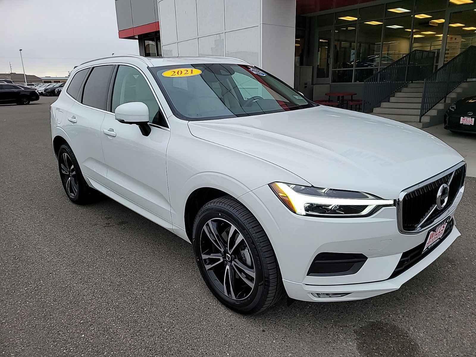 2021 - Volvo - XC60 - $31,995