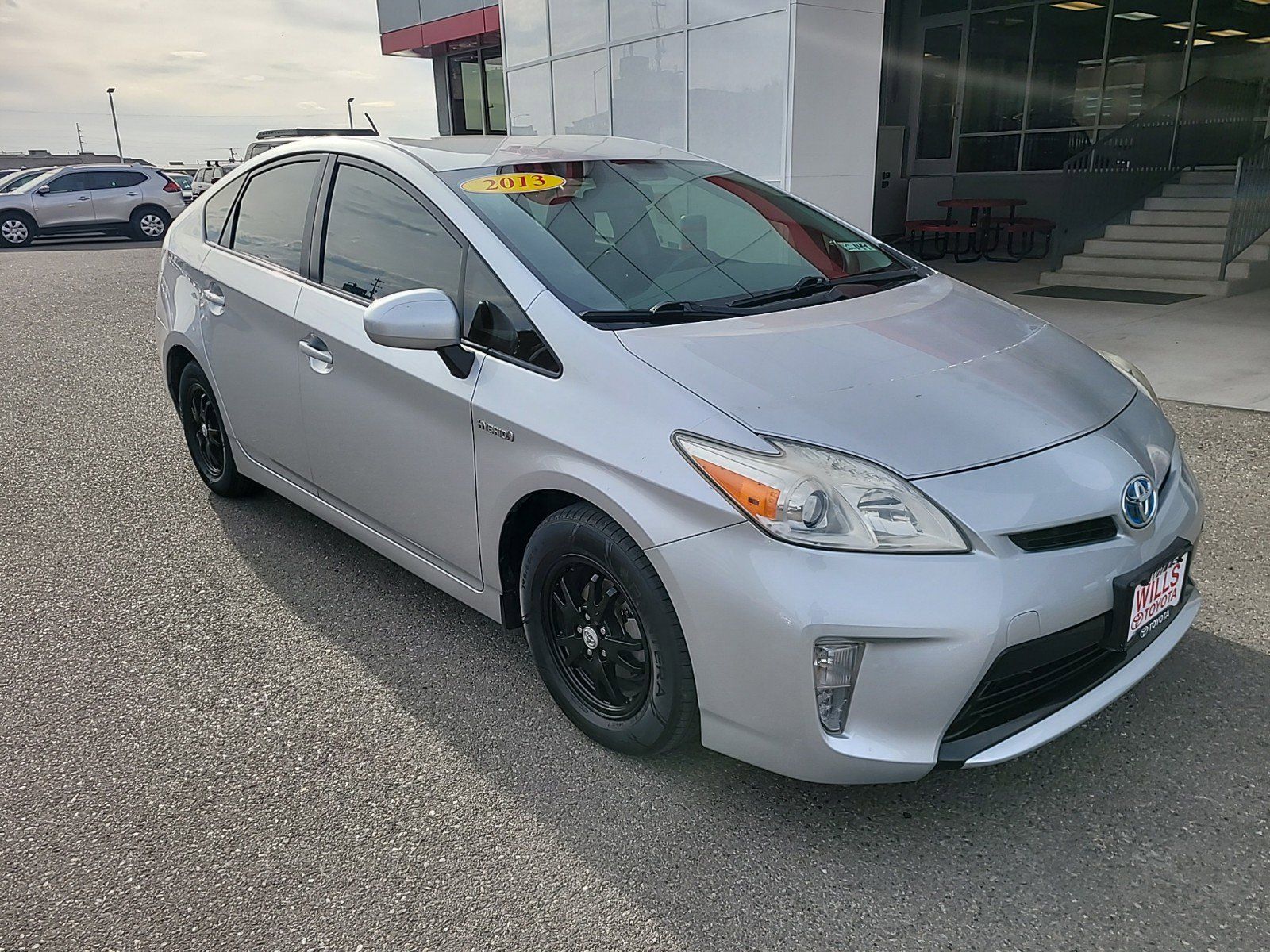 2013 - Toyota - Prius - $8,999