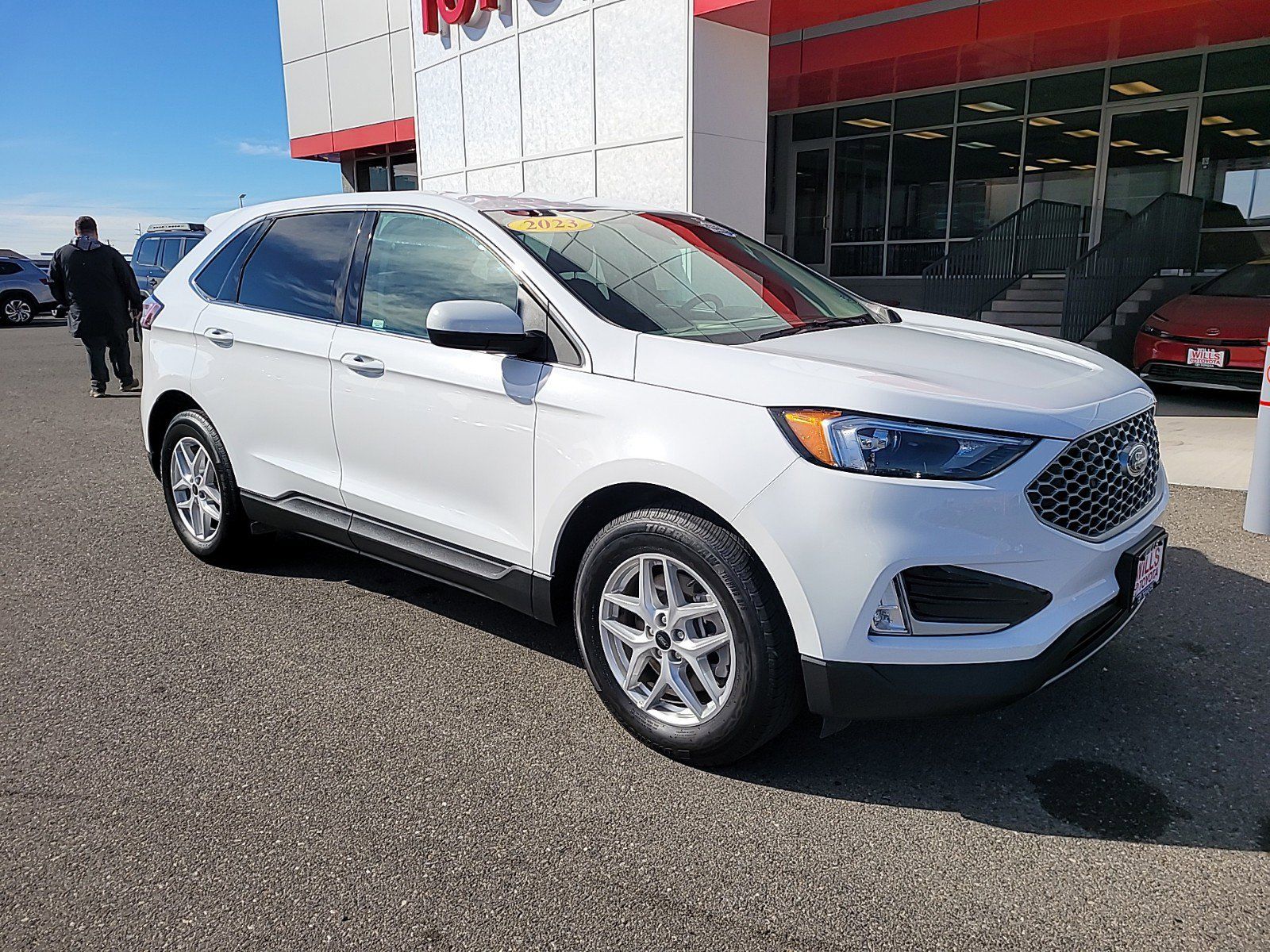 2023 - Ford - Edge - $26,994