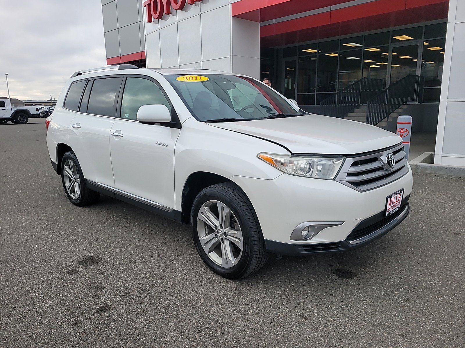 2011 - Toyota - Highlander - $13,495