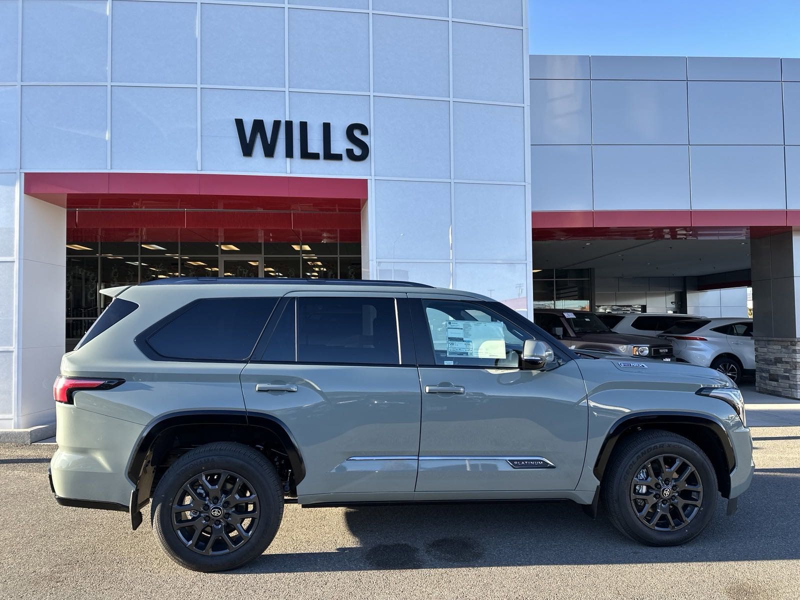 2025 - Toyota - Sequoia - $85,498