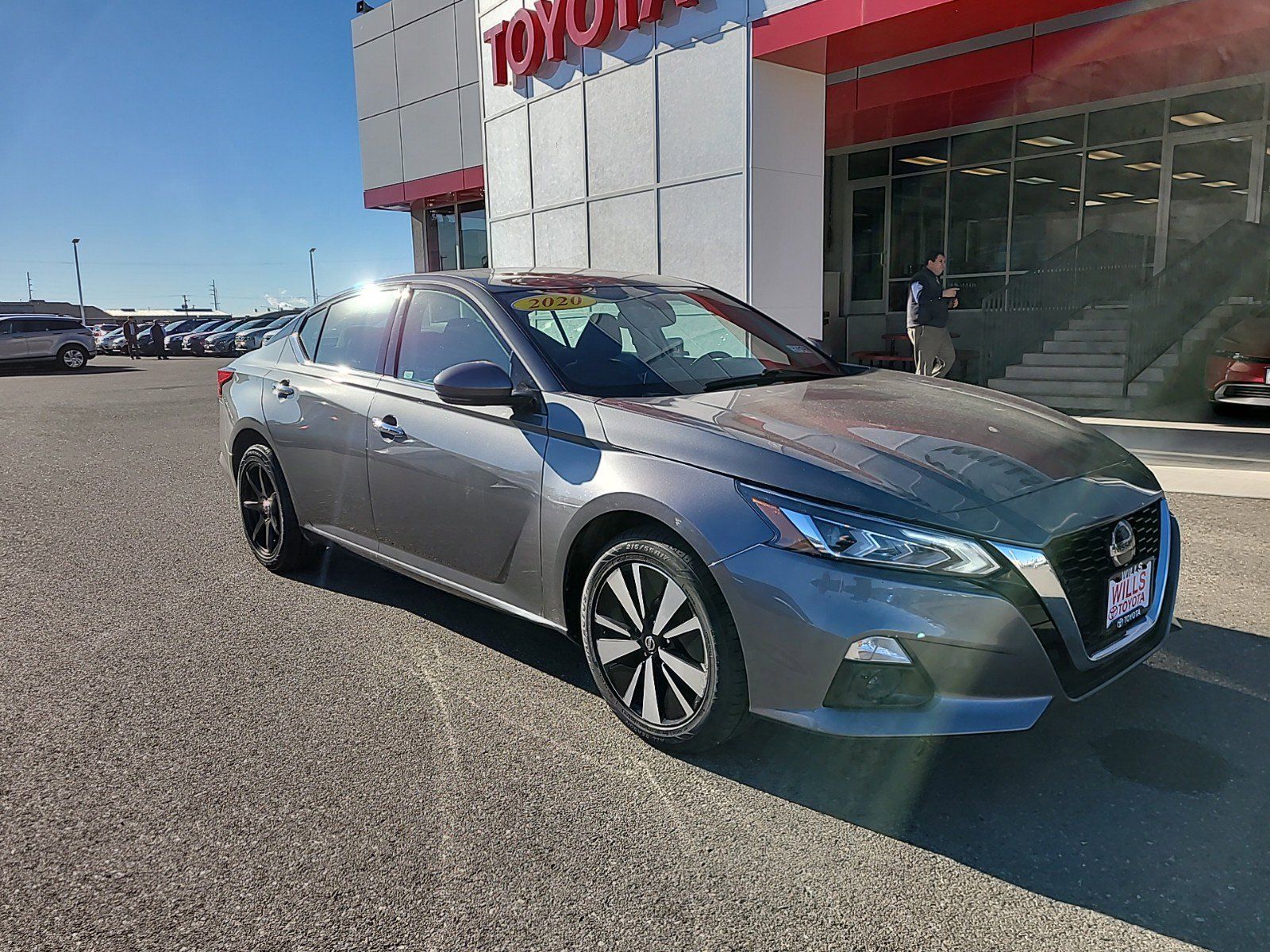 2020 - Nissan - Altima - $15,995