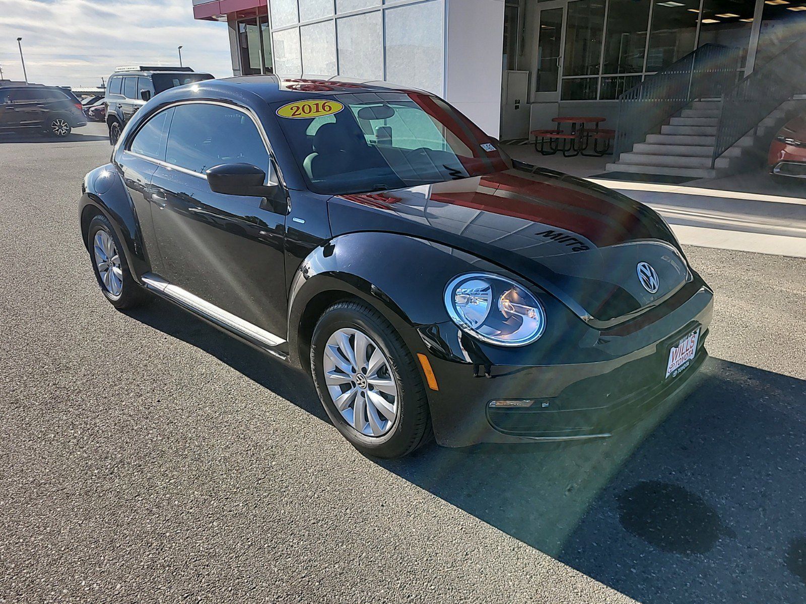 2016 - Volkswagen - Beetle Coupe - $16,995