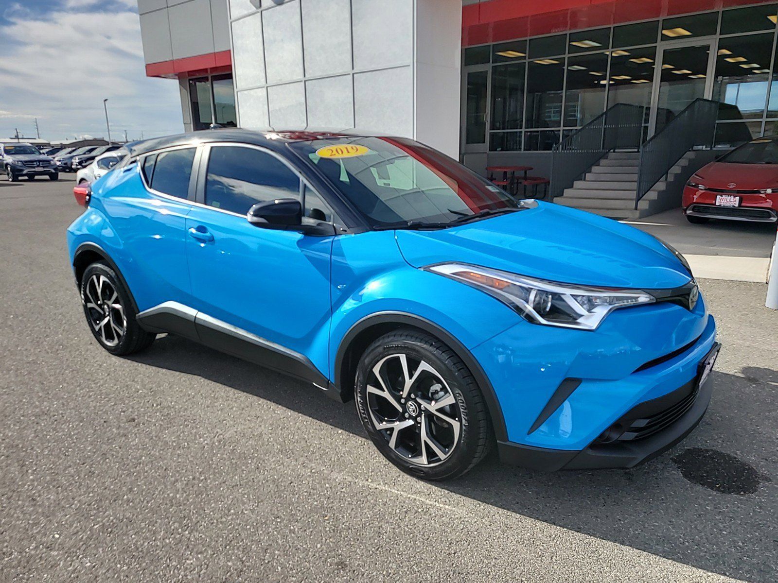 2019 - Toyota - C-HR - $21,995