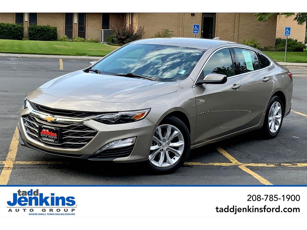 2022 - Chevrolet - Malibu - $20,995