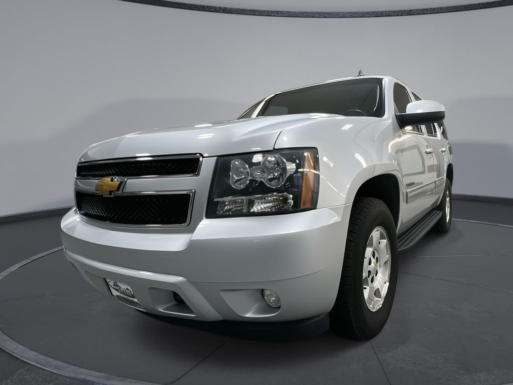 2014 - Chevrolet - Tahoe - $15,670