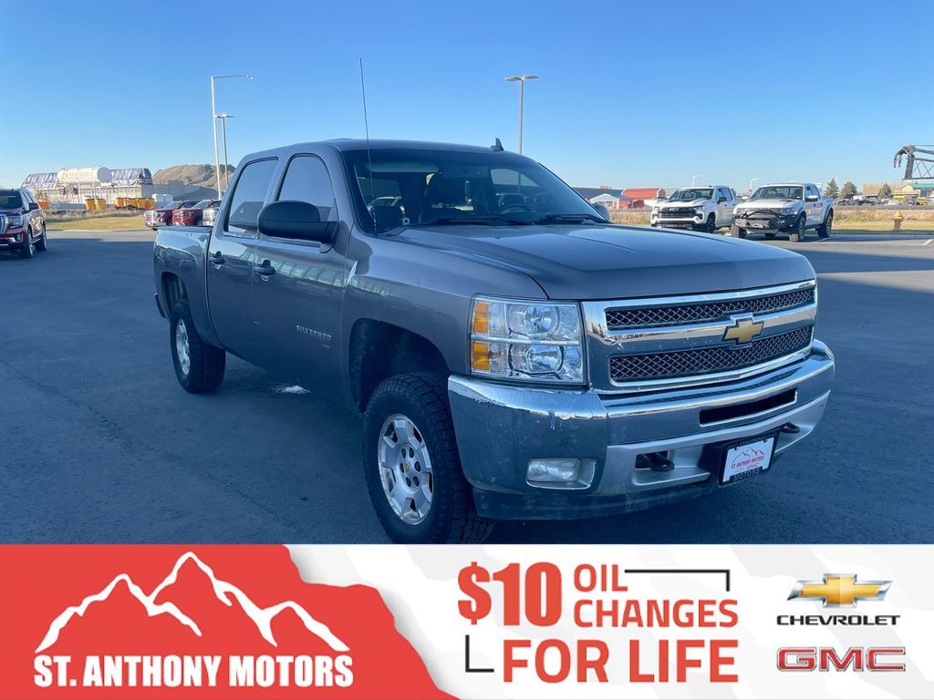 2013 - Chevrolet - Silverado - $13,995