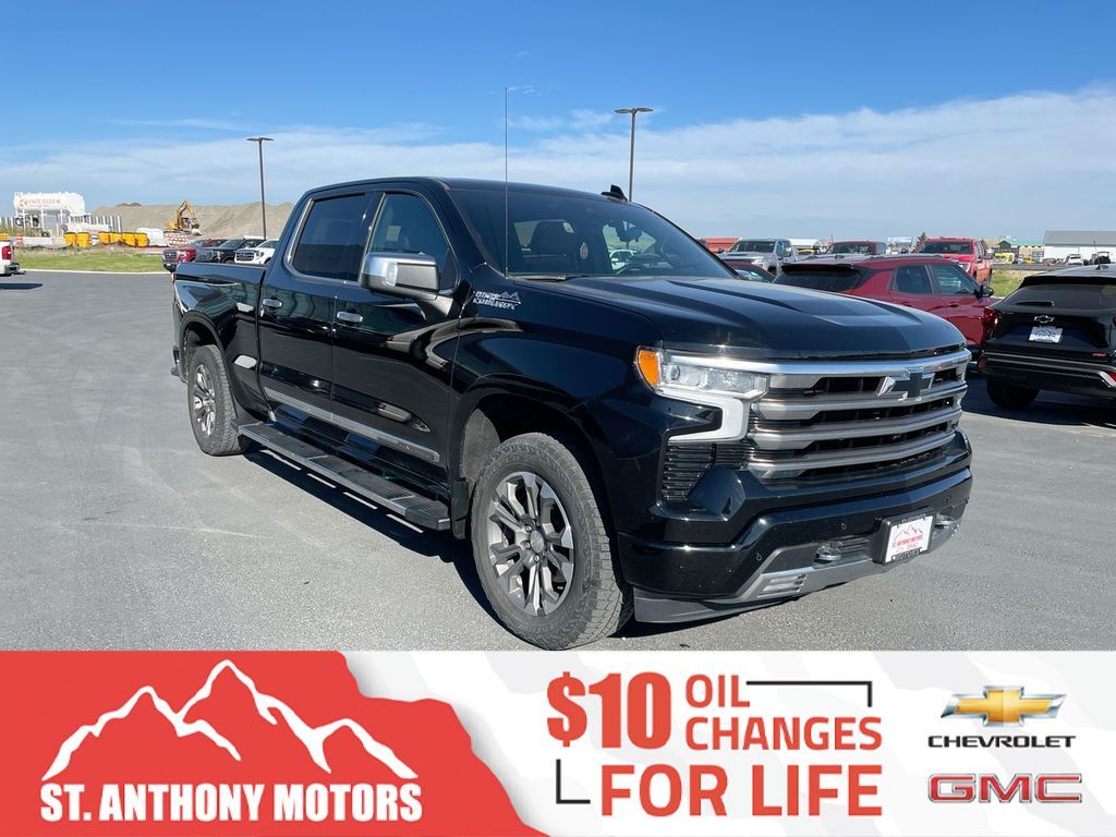 2022 - Chevrolet - Silverado - $48,995