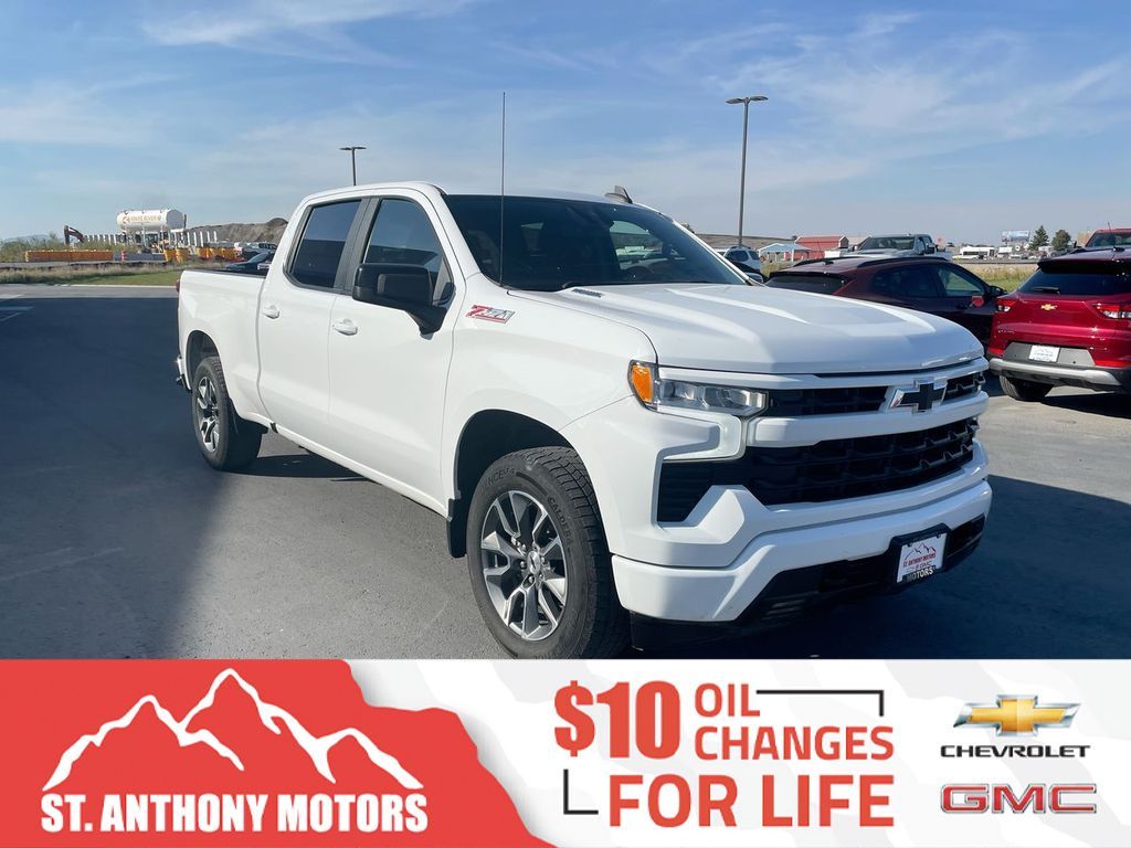 2022 - Chevrolet - Silverado - $39,495