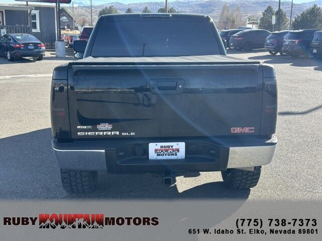 cdn-ds_com-stock-2011-GMC-Sierra-1500-SLE-Elko-NV-seo-ECL8846-3GTP2VE33BG162356-szi86238-10ae67c69f0830b358caa3fd2a90401c_jpg