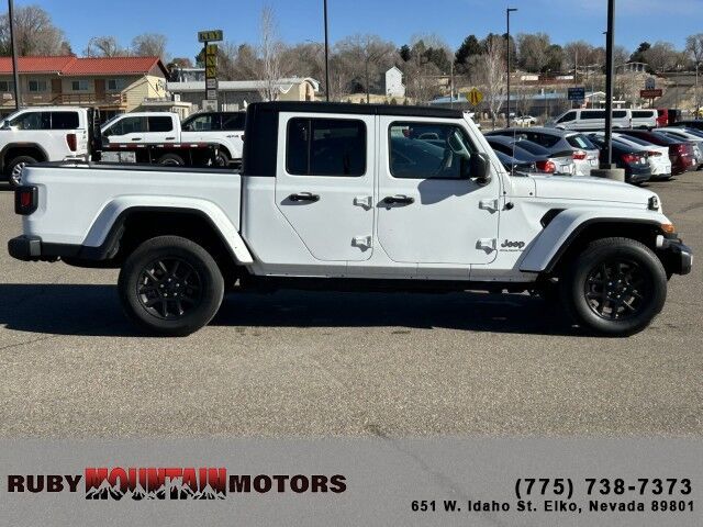 cdn-ds_com-stock-2023-Jeep-Gladiator-Overland-Elko-NV-seo-ECL8846-1C6HJTFG4PL564272-szi103740-dcd570683b09318647c38e25ddb4080d_jpg