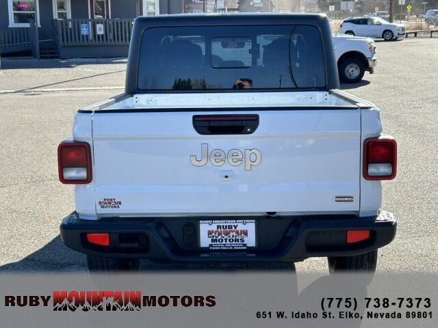 cdn-ds_com-stock-2023-Jeep-Gladiator-Overland-Elko-NV-seo-ECL8846-1C6HJTFG4PL564272-szi87683-b6891dec400b50563152e0deb817bbf2_jpg