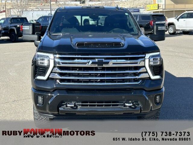 cdn-ds_com-stock-2024-Chevrolet-Silverado-2500HD-High-Country-Elko-NV-seo-ECL8846-1GC4YREYXRF186203-szi104963-e0e0d066408994e8663c031dd7cf55d7_jpg